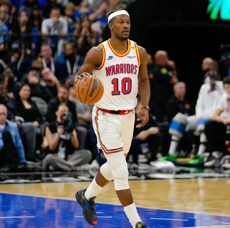 战术调整引发热议！，巴特勒在皇家马德里比赛中夺冠引发球迷热议(巴特勒的口吻回复雨果)-爱游戏app