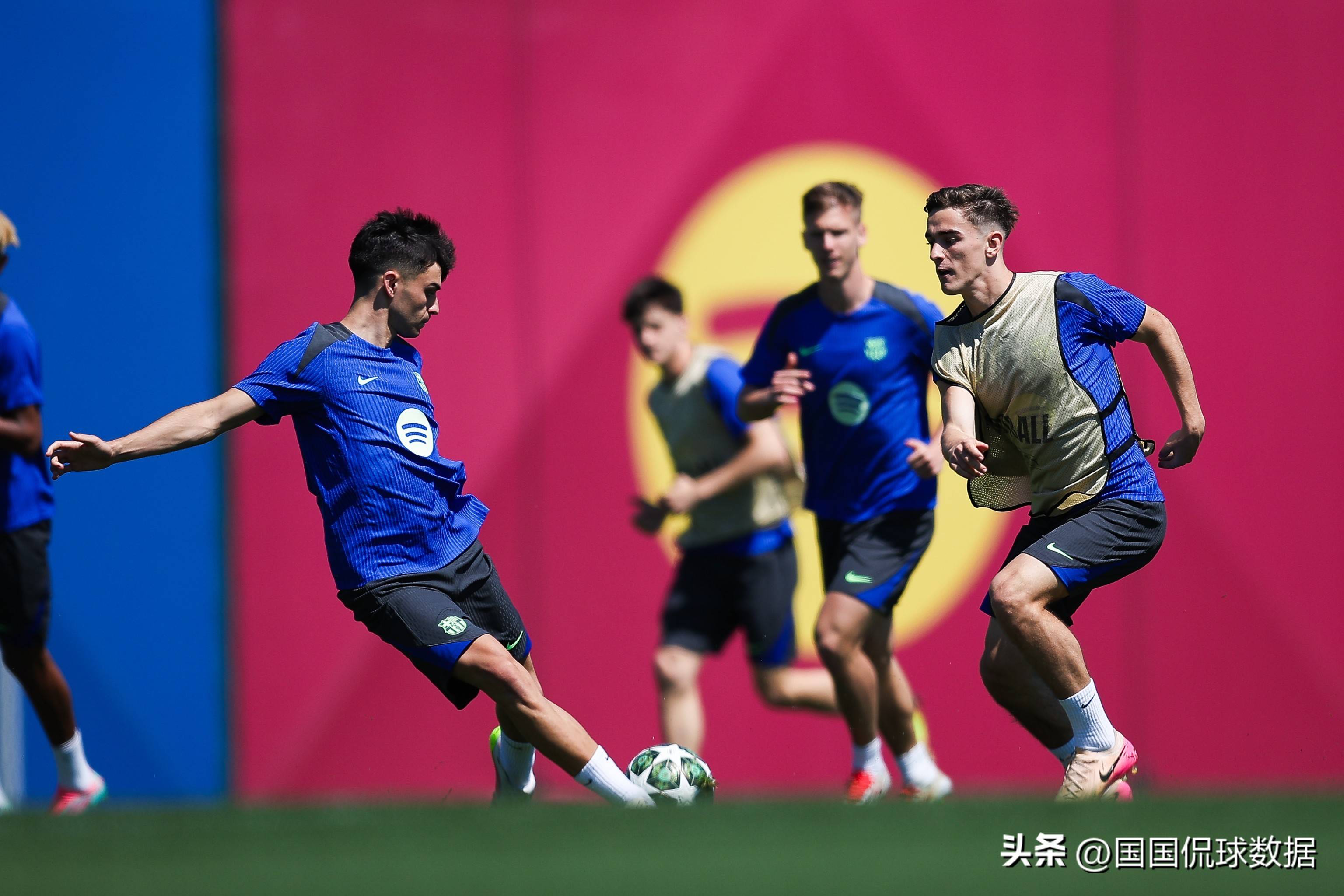 包含国际米兰迎欧冠关键赛，今晨内部沟通，气氛紧张，数据趋势出现新变化的词条-爱游戏